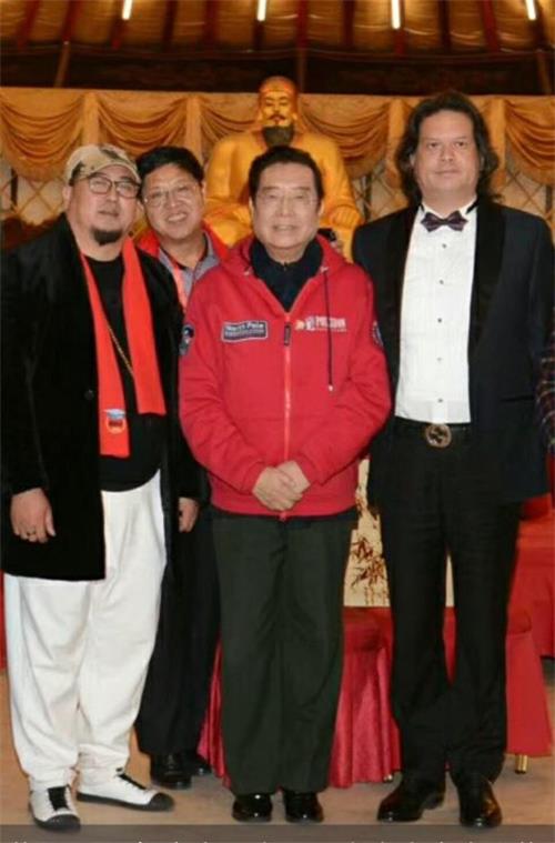 001ElHFOzy7qIopW6g0b8&.jpg